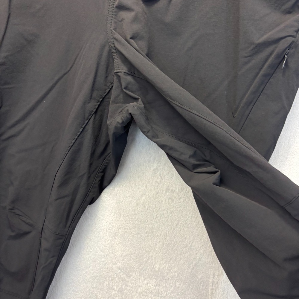Duluth Trading Co Nylon Hiking Pants Womens 22W x31 Black Outdoor Zipper Pockets - Picture 9 of 16